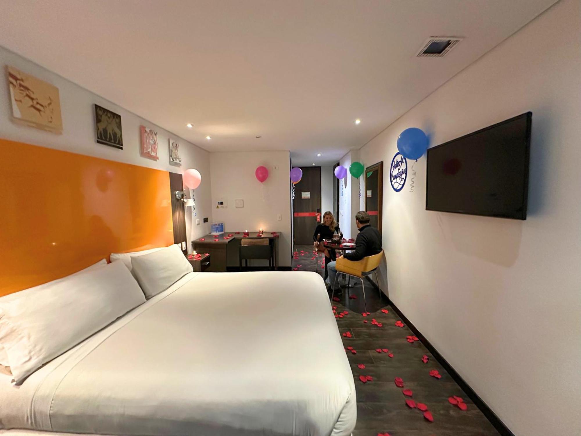 בוגוטה Hotel 104 Art Suites מראה חיצוני תמונה